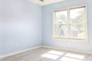 895 Thoroughbred Trce, Sugar Hill, GA 30518 - Photo 5