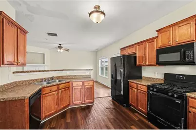 134 Lynnfield Circle SE, Lawrenceville, GA 30045 - Photo 9