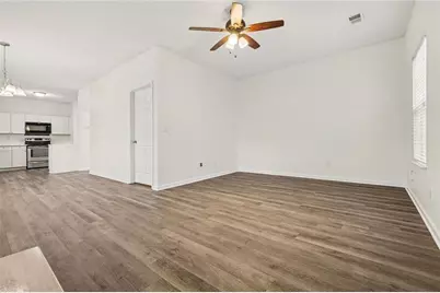 134 Lynnfield Circle SE, Lawrenceville, GA 30045 - Photo 9