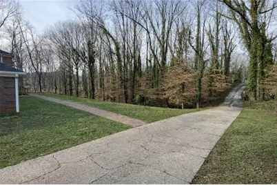 4570 Orkney Lane SW, Atlanta, GA 30331 - Photo 27