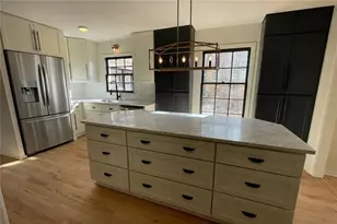 4570 Orkney Ln SW, Atlanta, GA 30331 - Photo 5