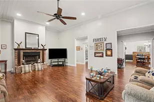 967 Tope Rd, Sharpsburg, GA 30277 - Photo 3