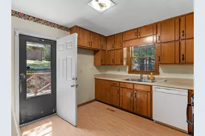 8294 Winston Way, Jonesboro, GA 30236 - Photo 17