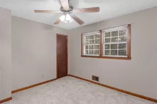 8294 Winston Way, Jonesboro, GA 30236 - Photo 35