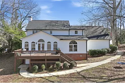 2511 N Oaks Drive, Gainesville, GA 30506 - Photo 3