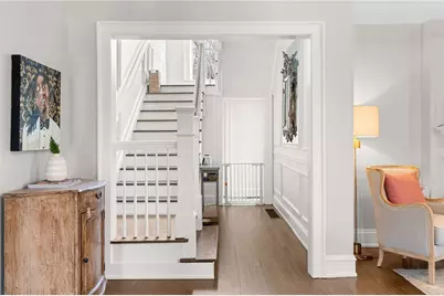 3784 Ivy Road NE, Atlanta, GA 30342 - Photo 3