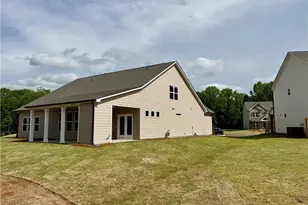 5504 Tullis Dr, Gainesville, GA 30507 - Photo 3