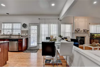 653 Prada Ct, Lawrenceville, GA 30043 - Photo 17