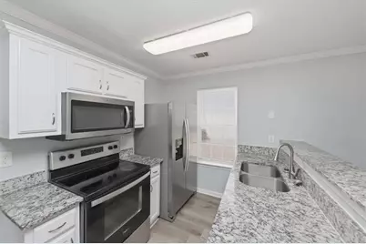 1626 Hallmark Hills Dr, Griffin, GA 30223 - Photo 5