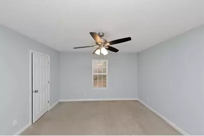 1626 Hallmark Hills Dr, Griffin, GA 30223 - Photo 9