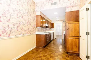 650 Moores Mill Road Square, Atlanta, GA 30327 - Photo 7