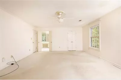 650 Moores Mill Road Square #27, Atlanta, GA 30327 - Photo 29