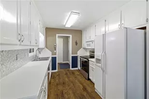 4758 Eagle Watch Dr, Flowery Branch, GA 30542 - Photo 11