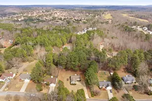 4758 Eagle Watch Dr, Flowery Branch, GA 30542 - Photo 37