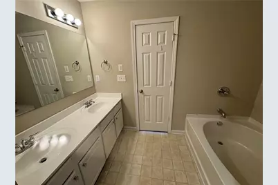 5571 Lindeman Lane, Johns Creek, GA 30022 - Photo 9