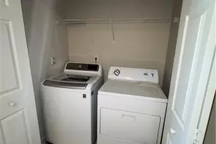 5571 Lindeman Ln, Johns Creek, GA 30022 - Photo 15