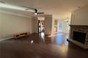 5571 Lindeman Ln, Johns Creek, GA 30022 - Photo 7