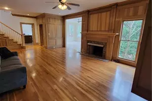 2811 Hawthorne Dr NE, Atlanta, GA 30345 - Photo 9