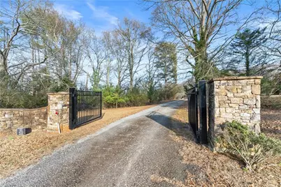 488 Brookdale Point, Lavonia, GA 30553 - Photo 13