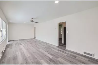 1747 Venetian Drive SW, Atlanta, GA 30311 - Photo 15