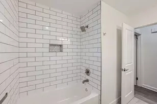 1747 Venetian Dr SW, Atlanta, GA 30311 - Photo 19