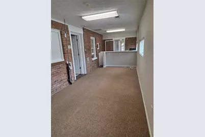 293 N Broad Street, Winder, GA 30680 - Photo 3