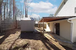 5328 Ridge Forest Dr, Stone Mountain, GA 30083 - Photo 5