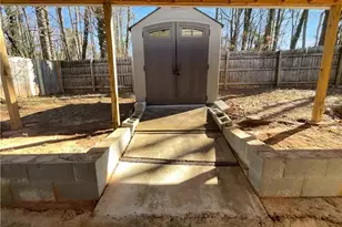 5328 Ridge Forest Dr, Stone Mountain, GA 30083 - Photo 7