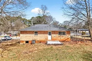 8399 Attleboro Dr, Jonesboro, GA 30238 - Photo 19