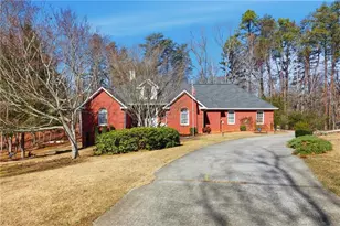 149 Tall Oaks Dr, Alto, GA 30510 - Photo 1