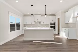 518 Winding Rose Dr, Hoschton, GA 30548 - Photo 11