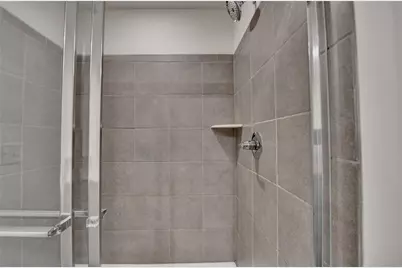 1049 Collections Drive, Lawrenceville, GA 30043 - Photo 37