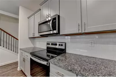 1049 Collections Drive, Lawrenceville, GA 30043 - Photo 11