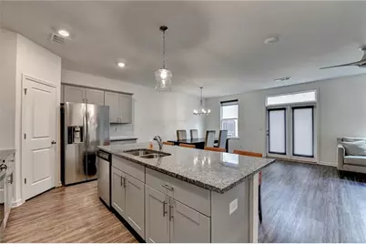 1049 Collections Drive, Lawrenceville, GA 30043 - Photo 9