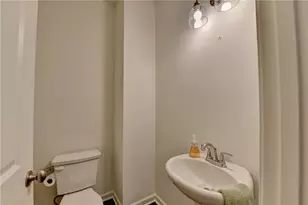 1049 Collections Dr, Lawrenceville, GA 30043 - Photo 7