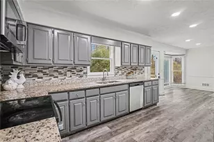 3855 Laurel Falls Dr, Snellville, GA 30039 - Photo 13