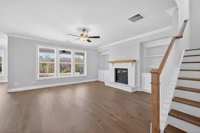 5662 Evelyn Lane, Flowery Branch, GA 30542 - Photo 7