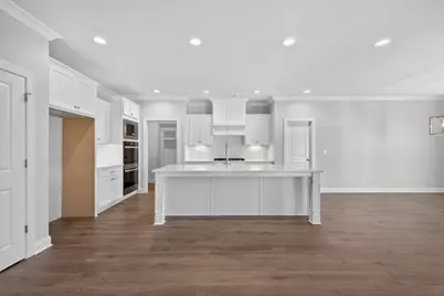 5662 Evelyn Lane, Flowery Branch, GA 30542 - Photo 11