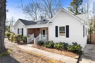 59 W Wright St, Winder, GA 30680 - Photo 3