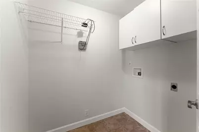 59 W Wright Street, Winder, GA 30680 - Photo 9