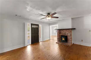 59 W Wright St, Winder, GA 30680 - Photo 5