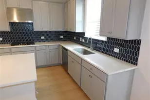 930 Elderberry Ct, Lawrenceville, GA 30019 - Photo 11