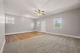 4051 7 Hills Ct, Stone Mountain, GA 30083 - Photo 21