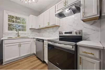 4051 Seven Hills Court, Stone Mountain, GA 30083 - Photo 23