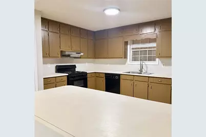 524 Julius Dr, Stone Mountain, GA 30087 - Photo 5