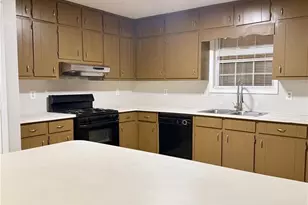 524 Julius Dr, Stone Mountain, GA 30087 - Photo 5