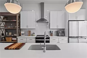 1056 Crest Cir SE, Atlanta, GA 30316 - Photo 13