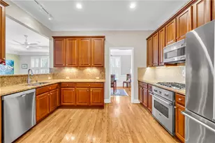 1286 Village Terrace Ct, Dunwoody, GA 30338 - Photo 9