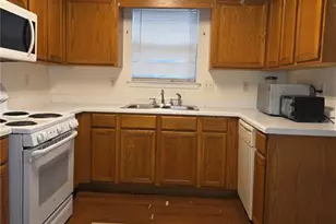 5914 Trent Walk Dr, Lithonia, GA 30038 - Photo 5