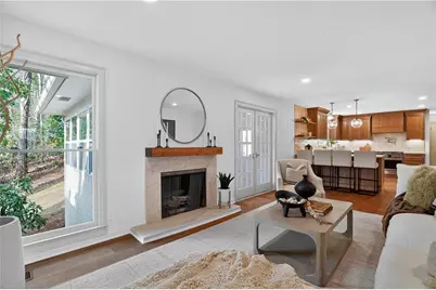 12080 Mountain Laurel Drive, Roswell, GA 30075 - Photo 5